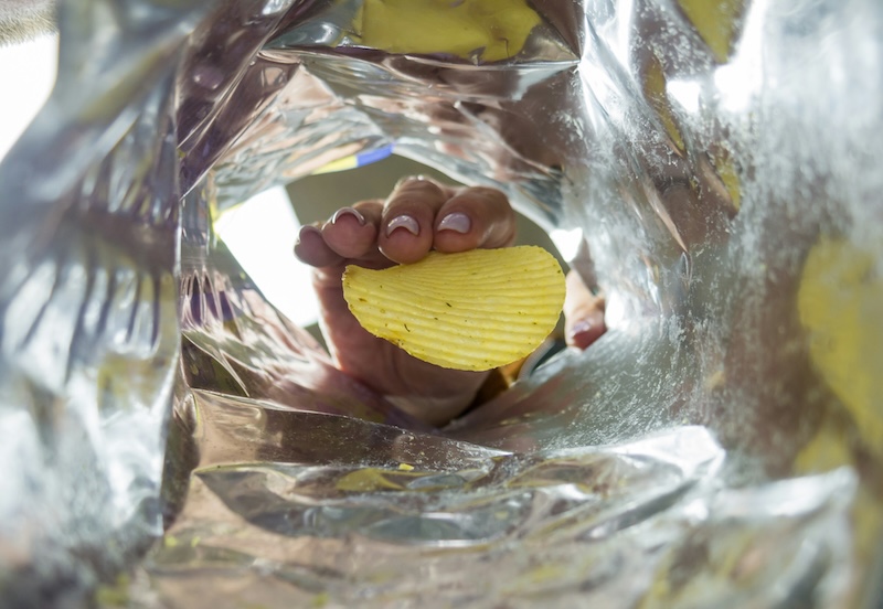 Wat helpt tegen emotioneel eten? Van veranderingen in levensstijl tot medicijnen.